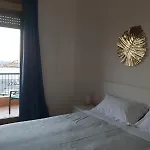 Port Side Elegance بيت ضيافة 3*