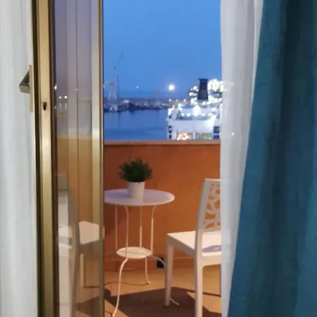 بيت ضيافة Port Side Elegance