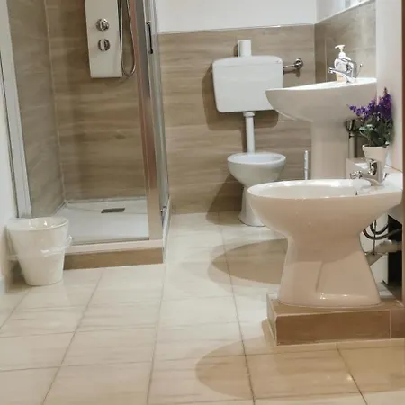 Port Side Elegance 3* باليرمو