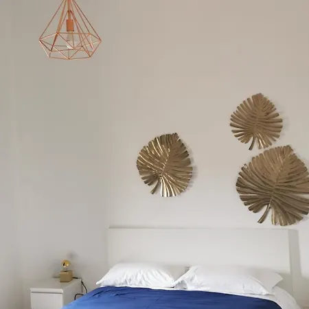 بيت ضيافة Port Side Elegance 3*