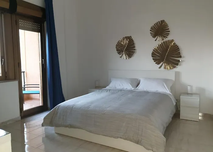 Port Side Elegance Гостевой дом 4*