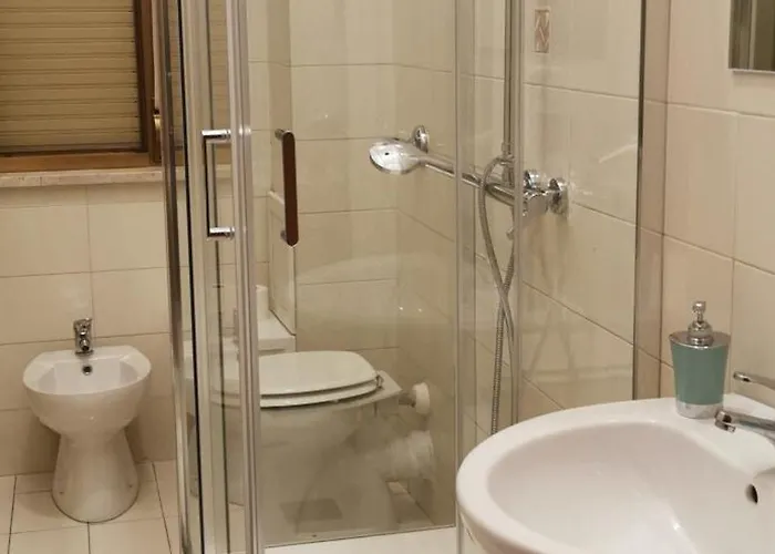 Port Side Elegance 4*